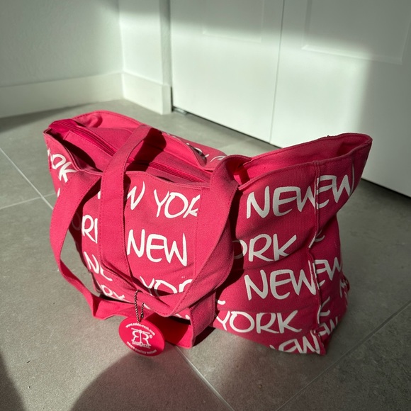Robin Ruth Handbags - Robin Ruth Canvas Tote New York Cities